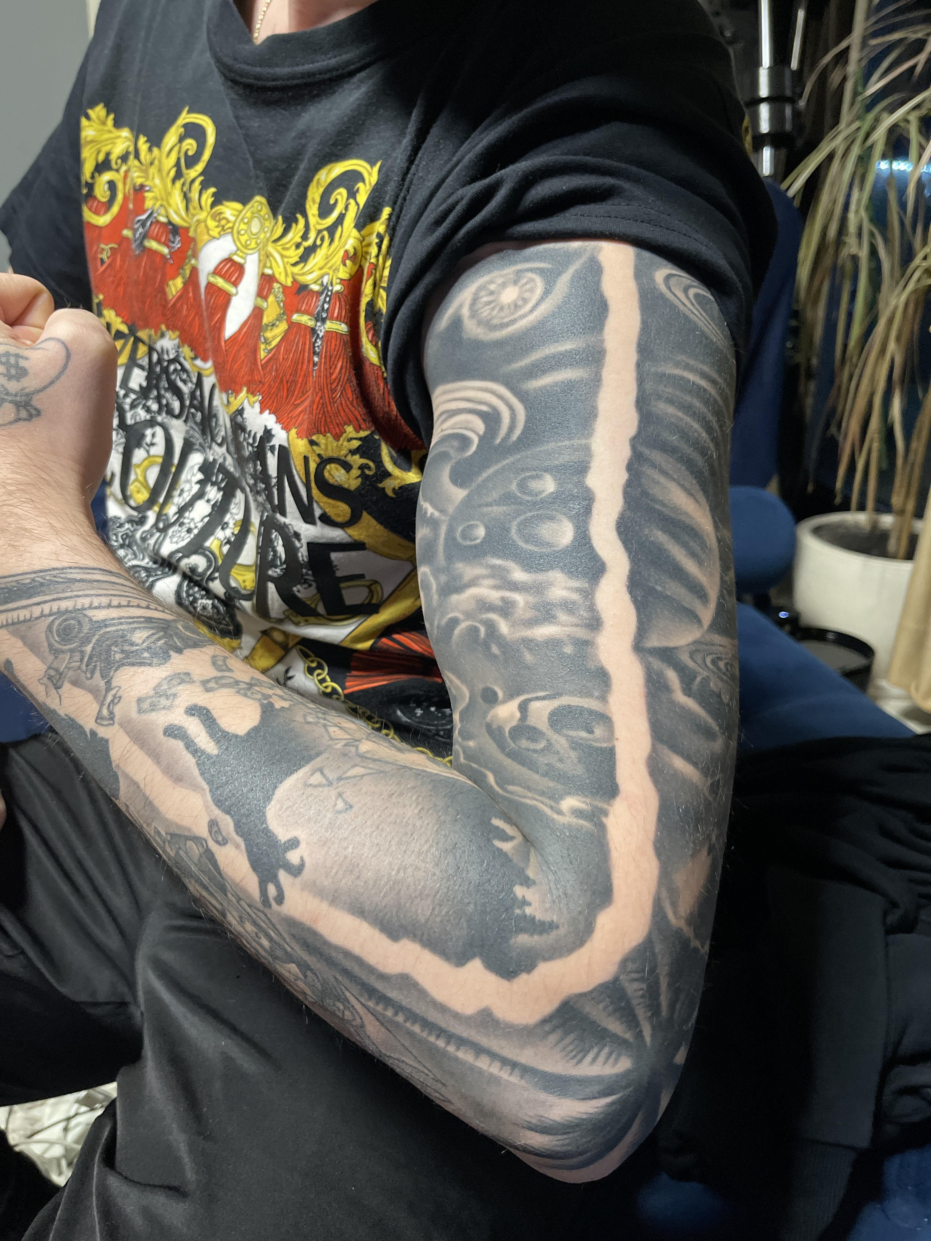 Dramatic Black and Grey Asian-Inspired Full Sleeve Coverage