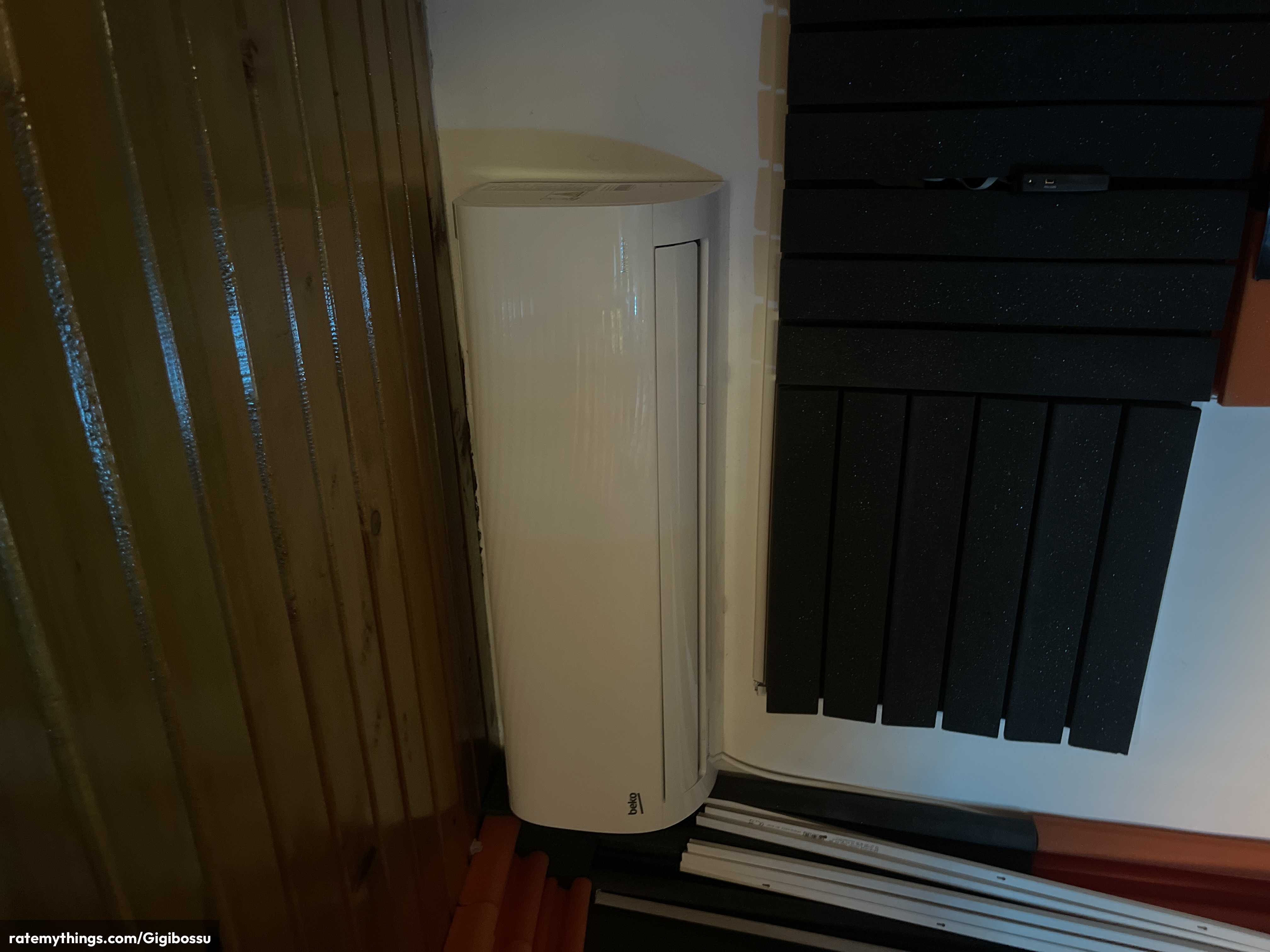 Cozy Corner with Good Potential!